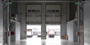 High-speed commercial overhead doors